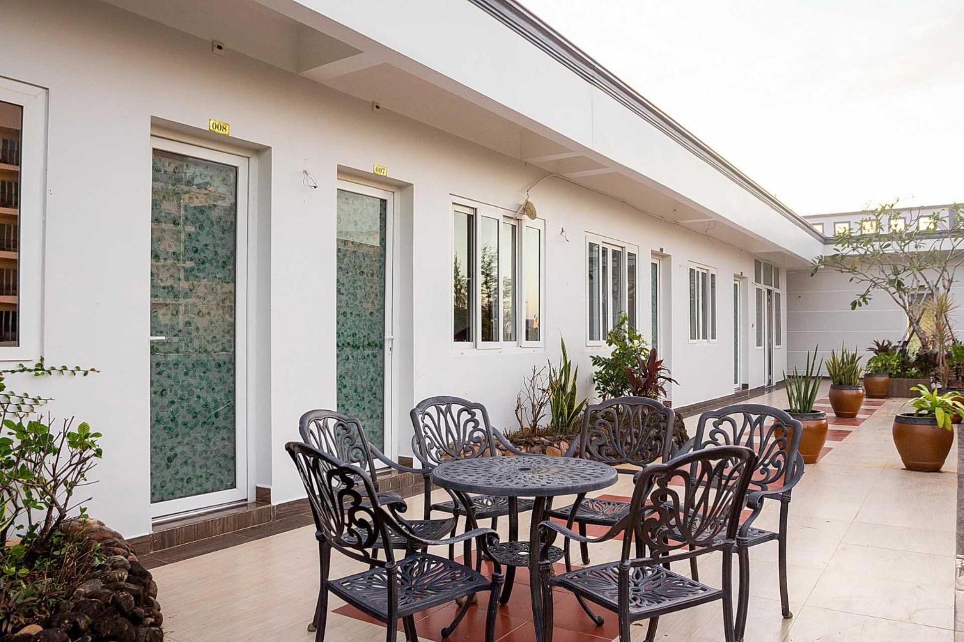 Dưỡng Và Phú Vân 3*