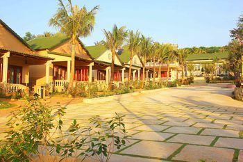 Khu nghỉ mát Dưỡng Và Phú Vân
