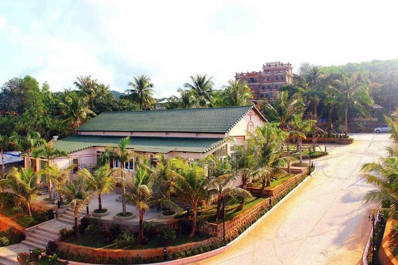 Dưỡng Và Phú Vân Khu nghỉ mát
